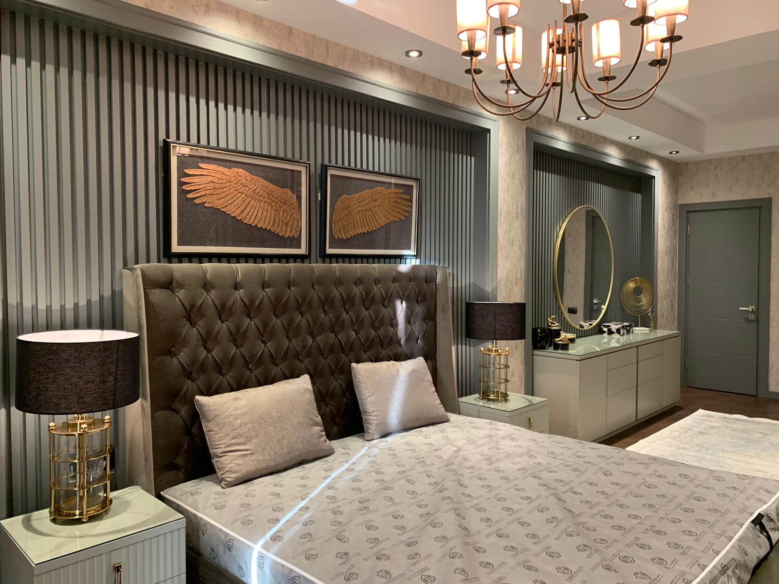 modern-royal-quiet-2