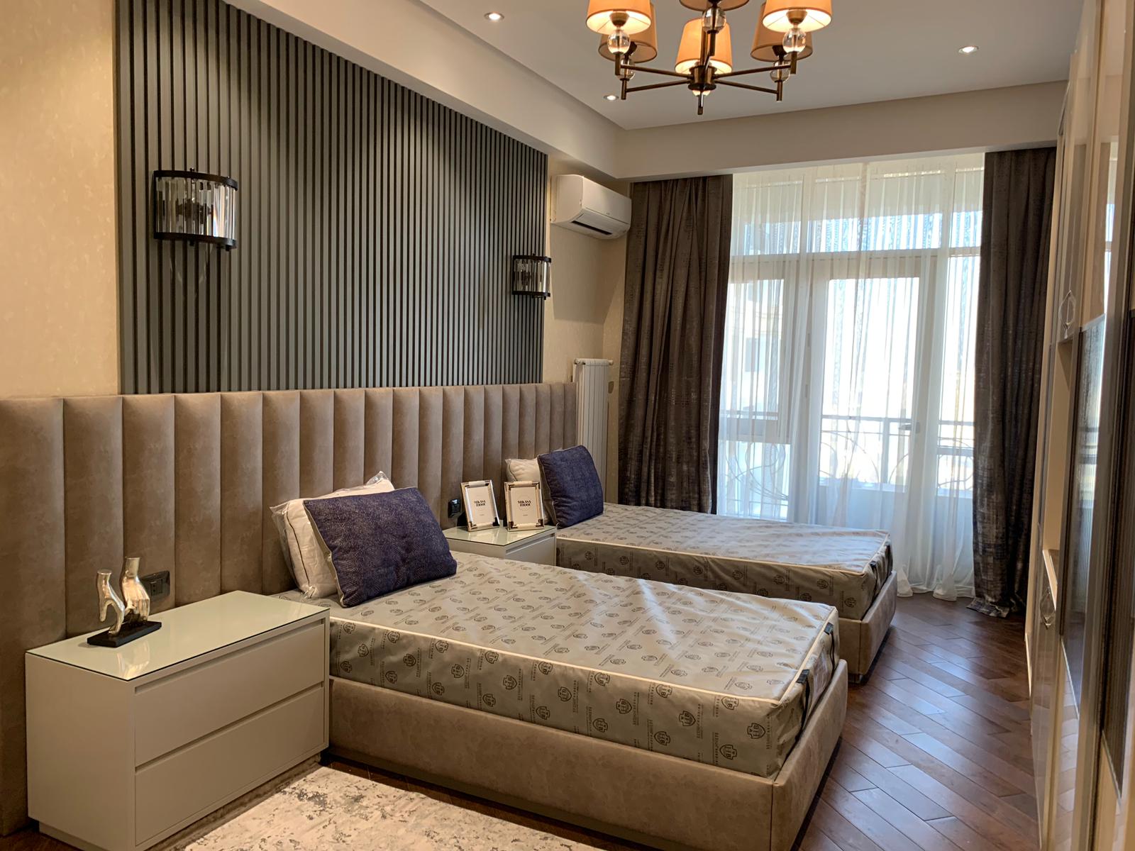 modern-royal-quiet-3