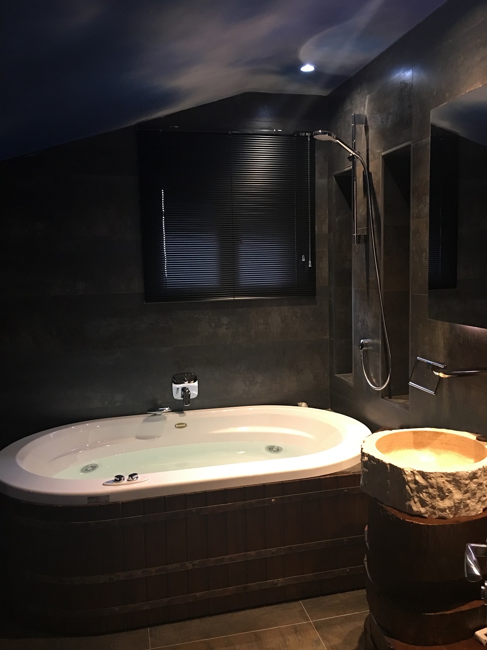 the-artistic-retreat-8