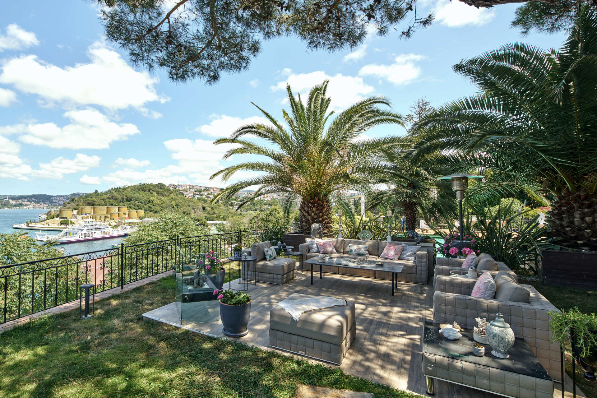 garden_to_the_bosphorus_2