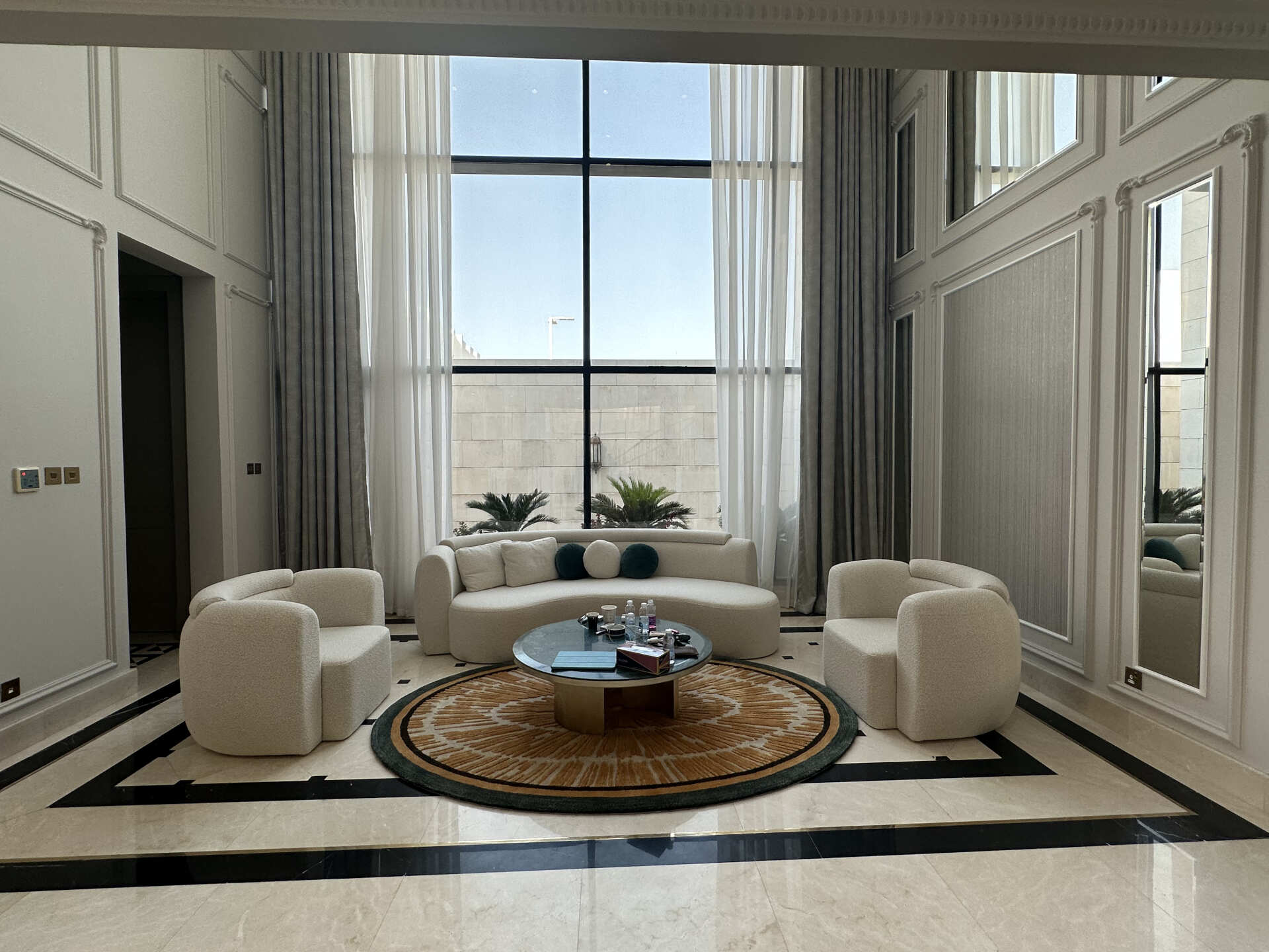 quiet-modern-elegance-18