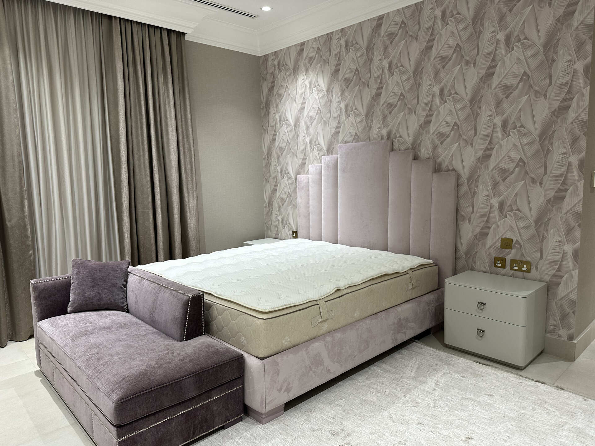 quiet-modern-elegance-22