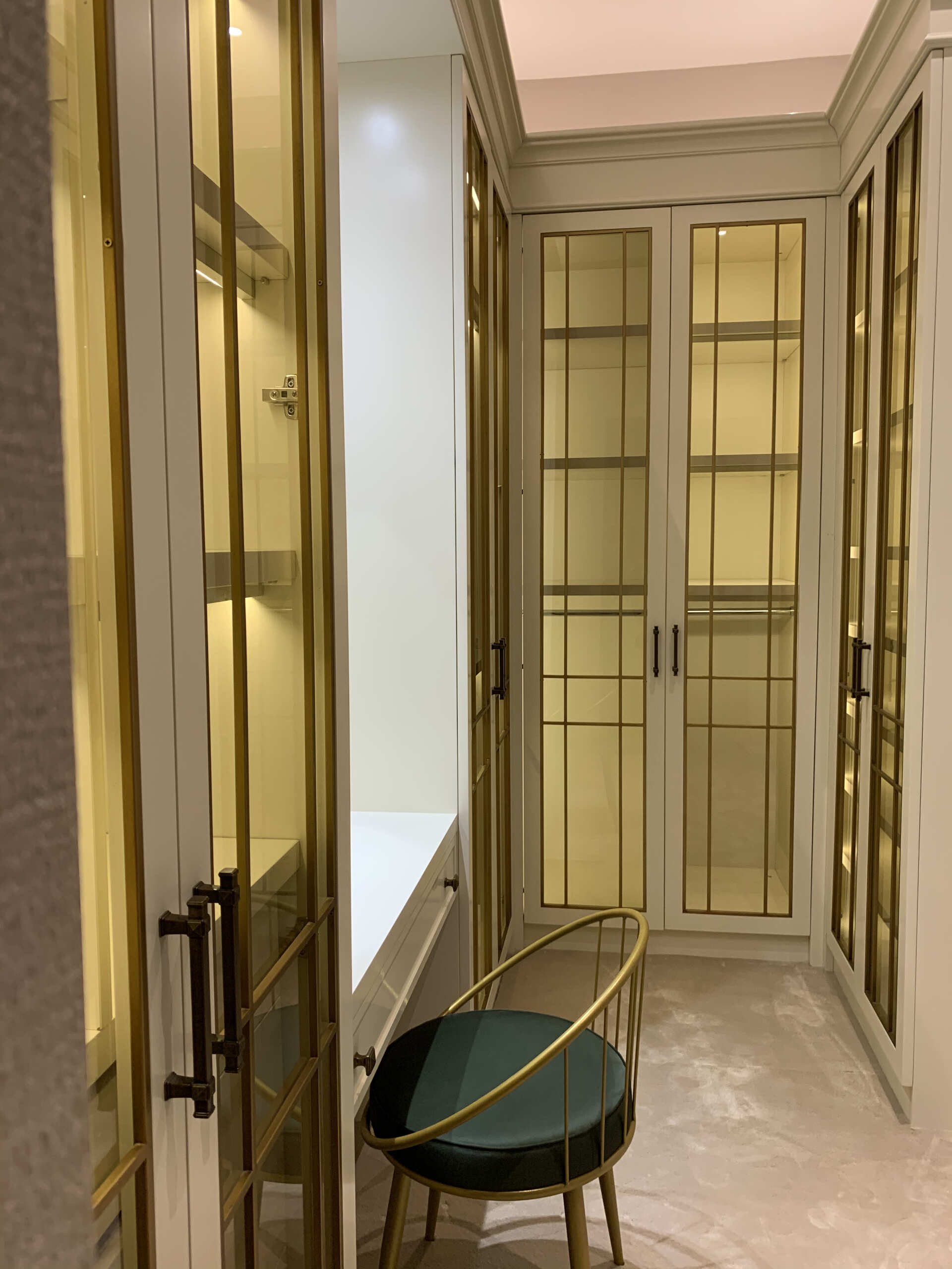 serene-aristocracy-12